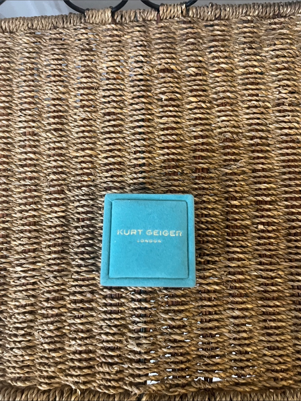 Kurt Geiger Aurora Crystal Cocktail Ring in Aqua - Size 7 - Picture 2 of 6